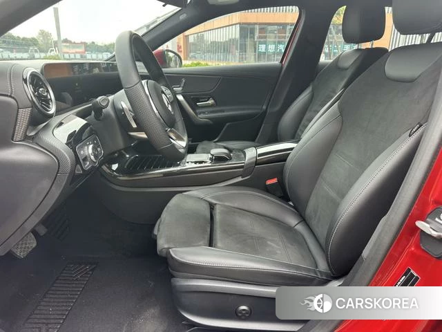 Mercedes-Benz Class A 2019 Красный из Китая, фото 6