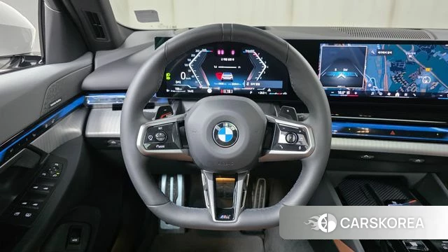 BMW 5 Series (G60) 2024 Белый из Кореи, фото 6
