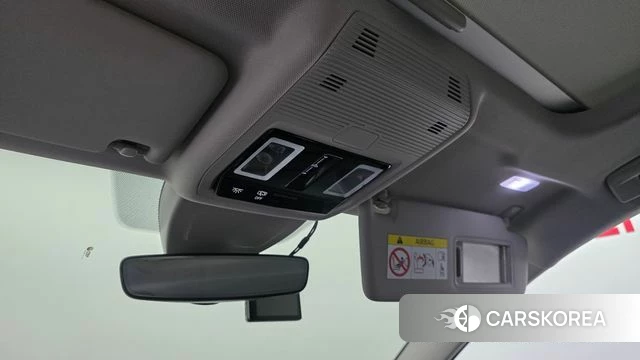 Volkswagen Golf 8th Generation 2023 Серебряный из Кореи, фото 6