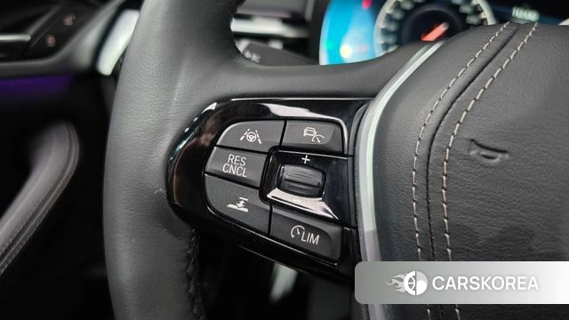 BMW 5 Series (G30) 2019 Белый из Кореи, фото 6