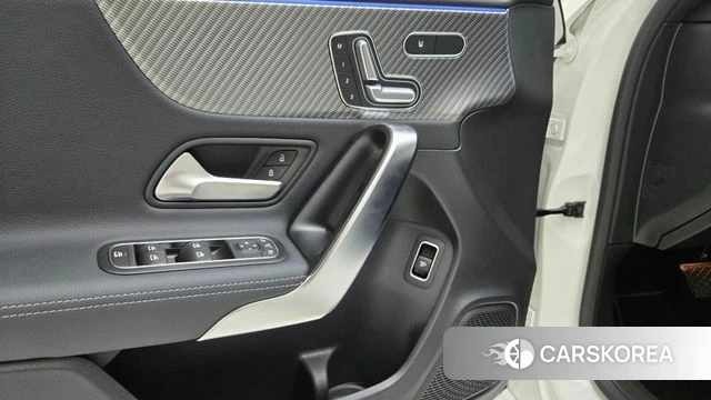 Mercedes-Benz A-Class W177 2025 Белый из Кореи, фото 6