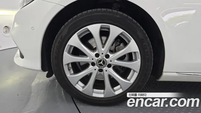 Mercedes-Benz E-Class W213 2018 Белый из Кореи, фото 6