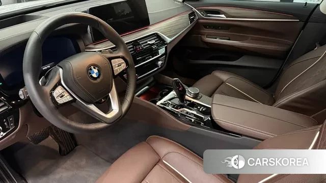 BMW 6 Series GT (G32) 2024 Жемчужный цвет из Кореи, фото 6