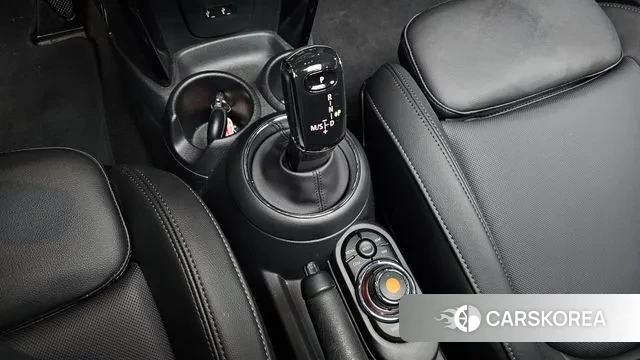 Mini Cooper 2019 Жемчужный цвет из Кореи, фото 6