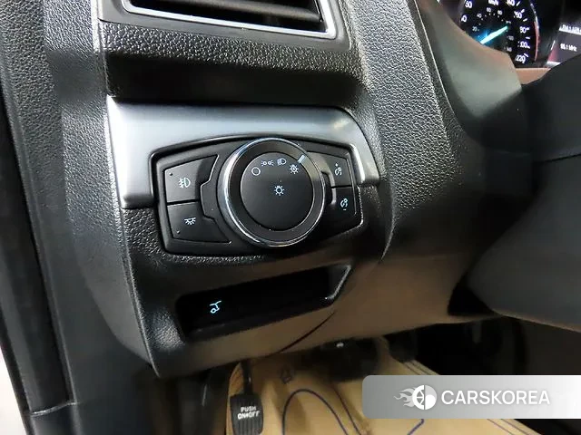 Ford Explorer 2018 Белый из Кореи, фото 6