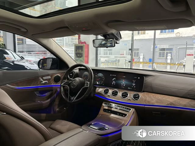 Mercedes-Benz E-class 2023 Черный из Китая, фото 6