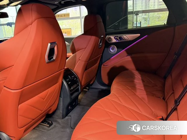 BMW XM 2023 Черный из Китая, фото 6