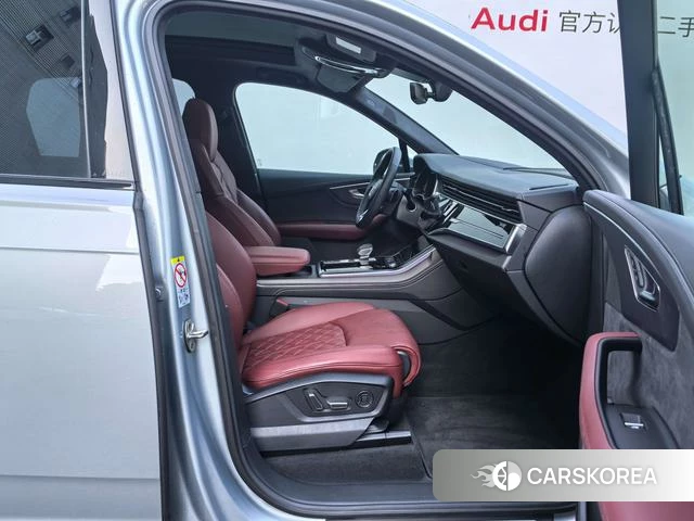 Audi SQ7 2024 Серебристо-серый из Китая, фото 6