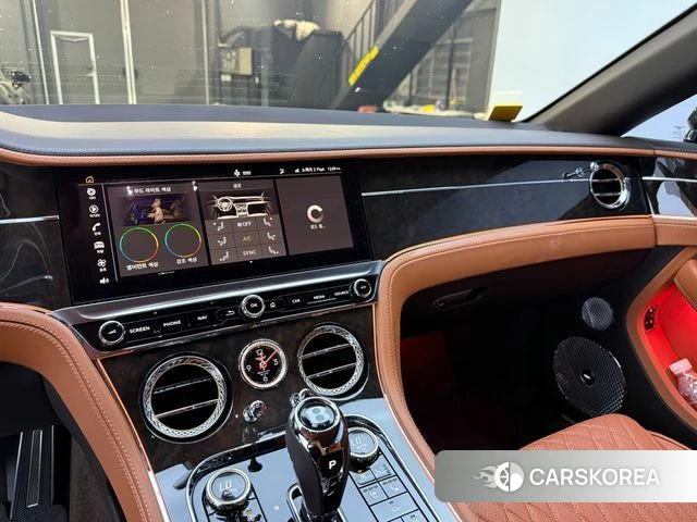 Bentley Continental GT 3rd Generation 2021 Белый из Кореи, фото 6