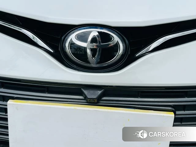 Toyota Camry 2021 Белый из Китая, фото 6