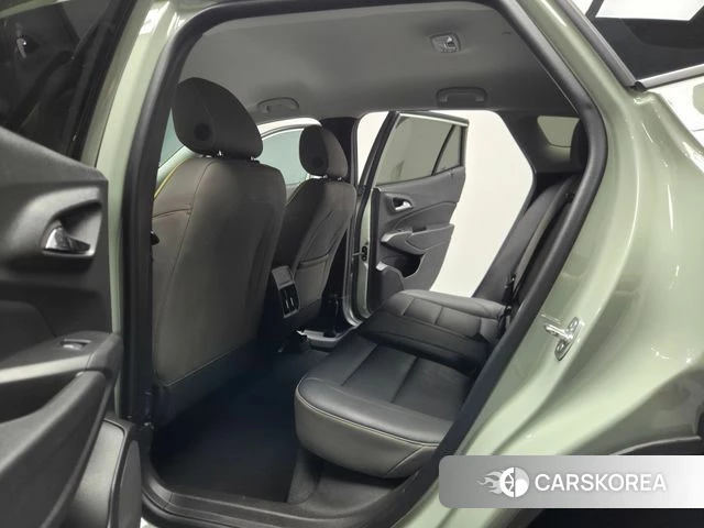 Chevrolet (GM Daewoo) Trax Crossover 2024 Светло-зеленый из Кореи, фото 6