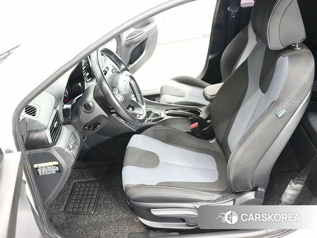 Hyundai Veloster (JS) 2018 Белый из Кореи, фото 6