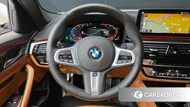 BMW 5 Series (G30) 2021 Белый из Кореи, фото 6