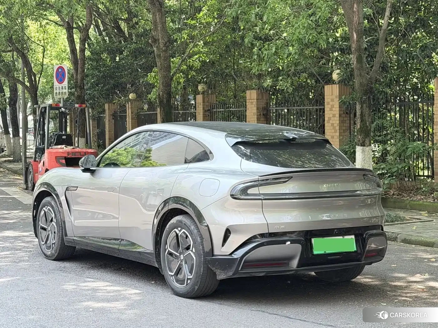 Xiaomi Car Xiaomi YU7 2025 Silver/gray из Китая, фото 6