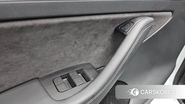 Tesla Model Y 2022 Белый из Кореи, фото 6