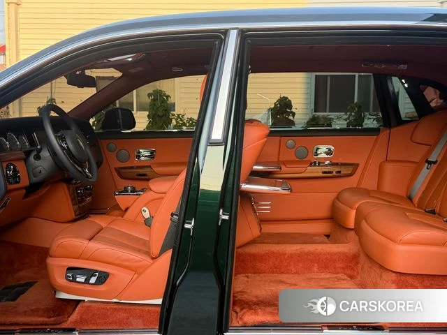 Rolls-Royce Phantom 2023 Темно-зеленый из Кореи, фото 6