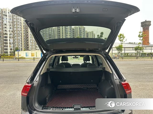 Volkswagen Tiguan L 2021 Черный из Китая, фото 6