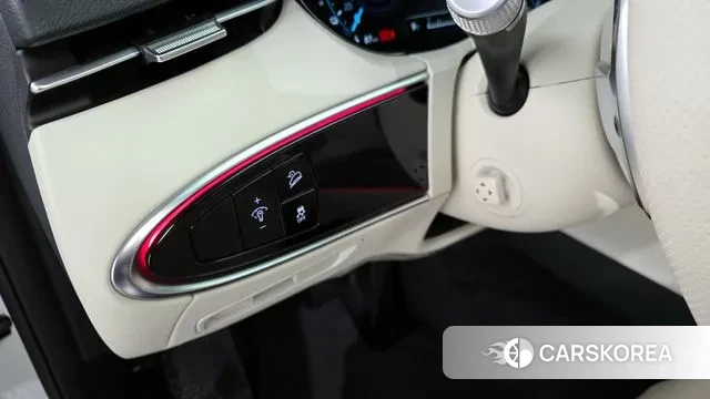 Genesis Electrified GV70 2023 Белый из Кореи, фото 6