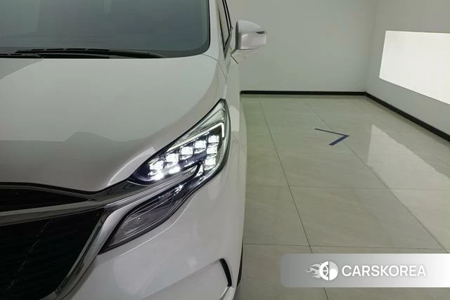 Buick GL8 2022 Белый из Китая, фото 6