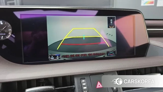 Lexus ES300h 7th generation 2019 Серебряный из Кореи, фото 6