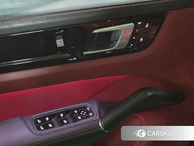 Porsche Cayenne (PO536) 2020 Черный из Кореи, фото 6