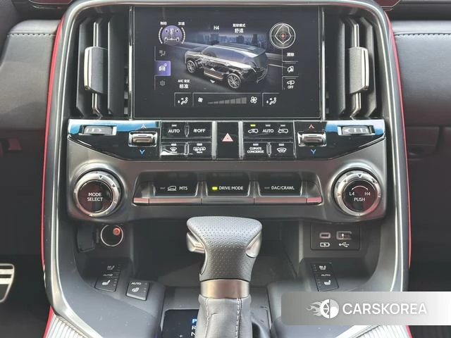 Lexus LX 2025 Белый из Китая, фото 6