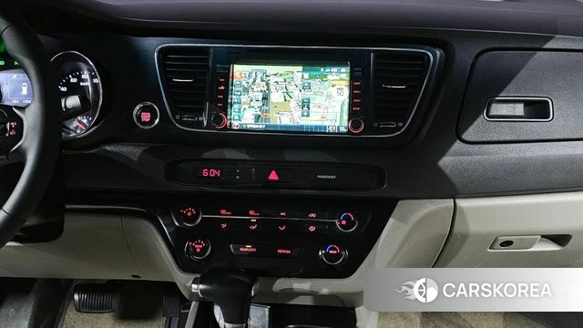 Kia All New Carnival 2018 Серебряный из Кореи, фото 6