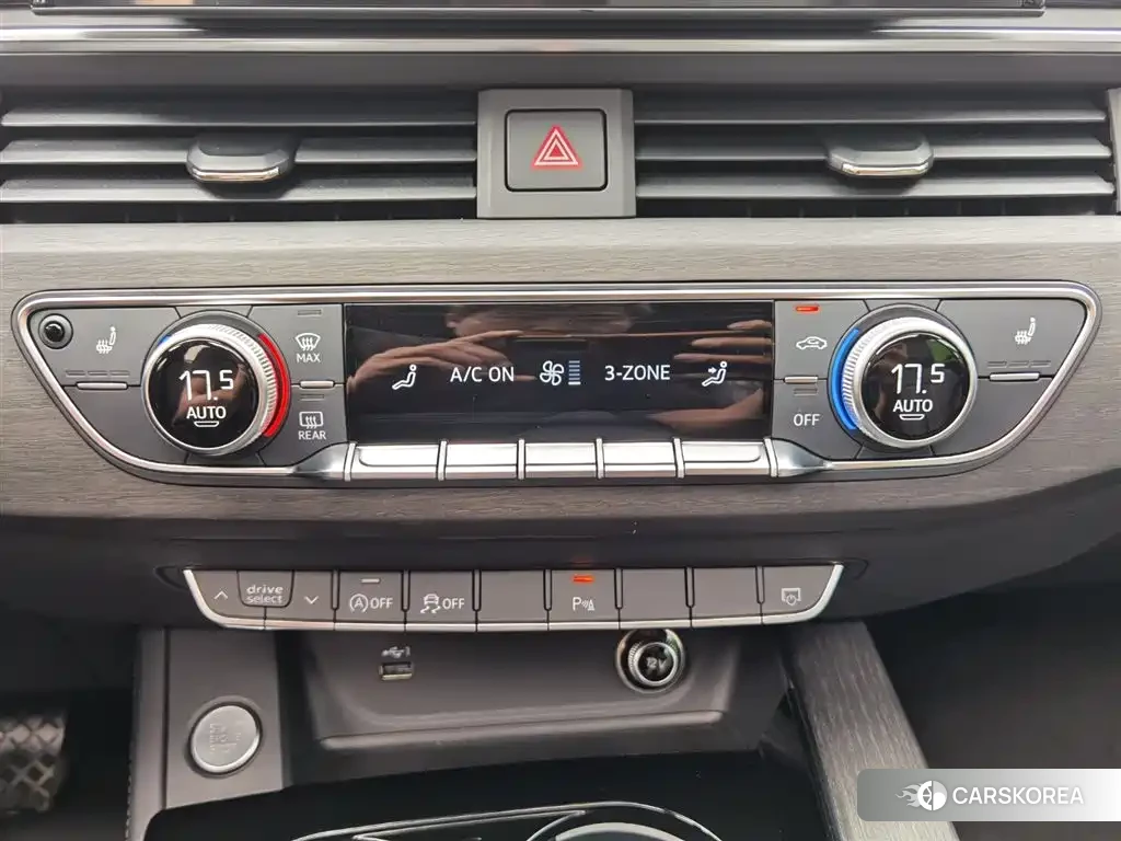Audi A4L 2023 Silver/gray из Китая, фото 6