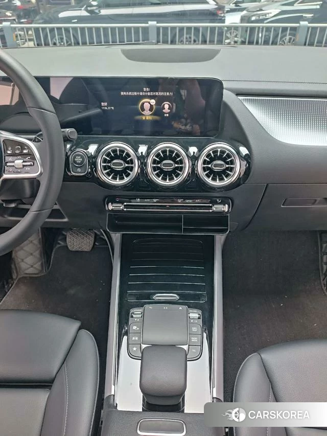 Mercedes-Benz GLA 2023 Белый из Китая, фото 6