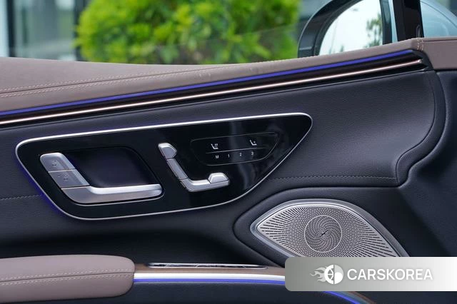 Mercedes-Benz EQS 2024 Серебристо-серый из Китая, фото 6