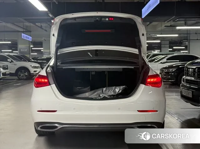 Mercedes-Benz C-Class W206 2023 Белый из Кореи, фото 6