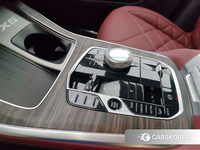 BMW X5 2023 Темно-серый из Китая, фото 6