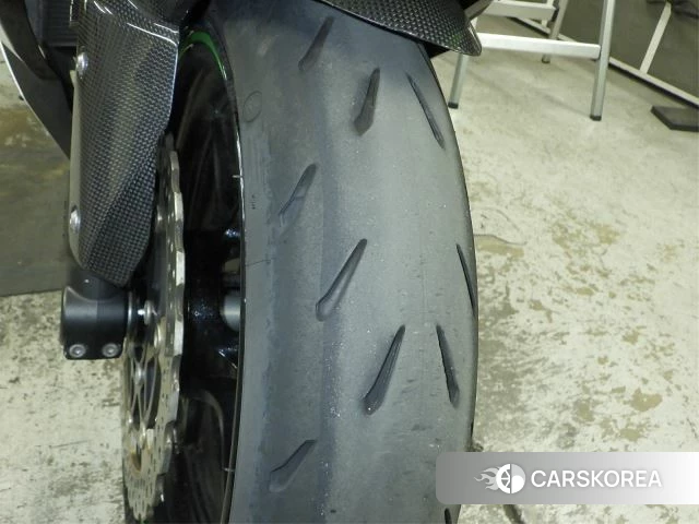 Проданный Kawasaki ZX-6R NINJA ABS 2021 из Японии, фото 2