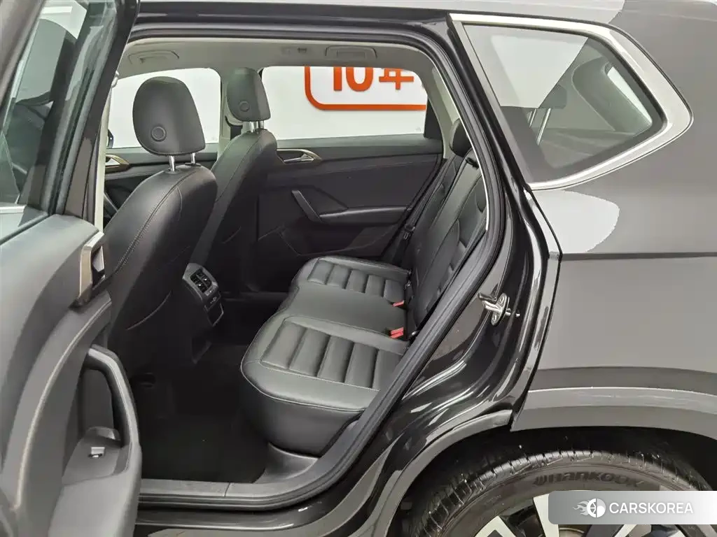 Volkswagen Tharu 2022 Silver/gray из Китая, фото 6
