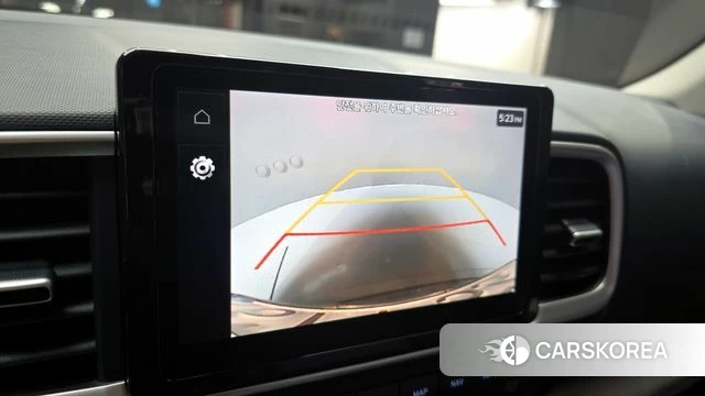 Hyundai Venue 2022 Серебристо-серый из Кореи, фото 6