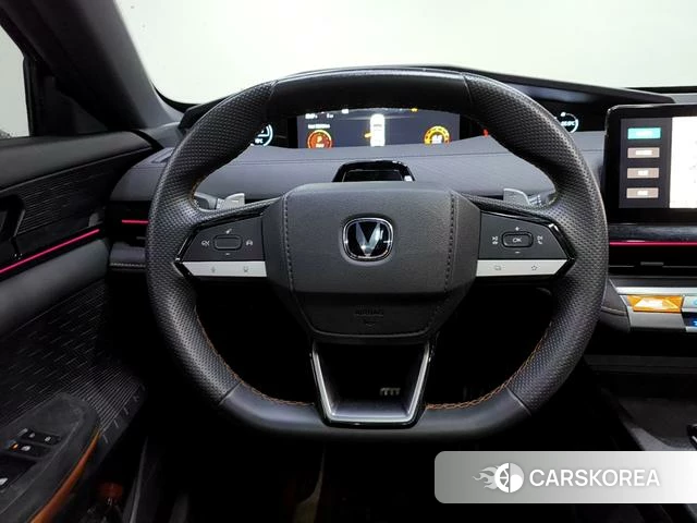 Chang'an UNI-V 2023 Черный из Китая, фото 6