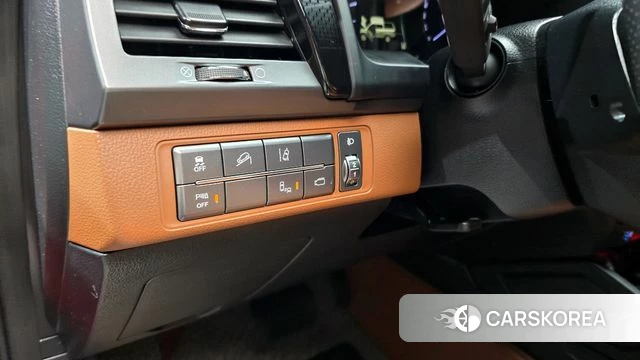 Ssangyong Rexton Sports Cannes 2020 Красный из Кореи, фото 6