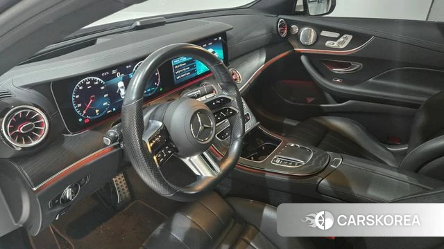 Mercedes-Benz E-Class W213 2022 Белый из Кореи, фото 6