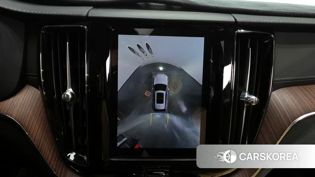 Volvo XC60 second Generation 2023 Белый из Кореи, фото 6