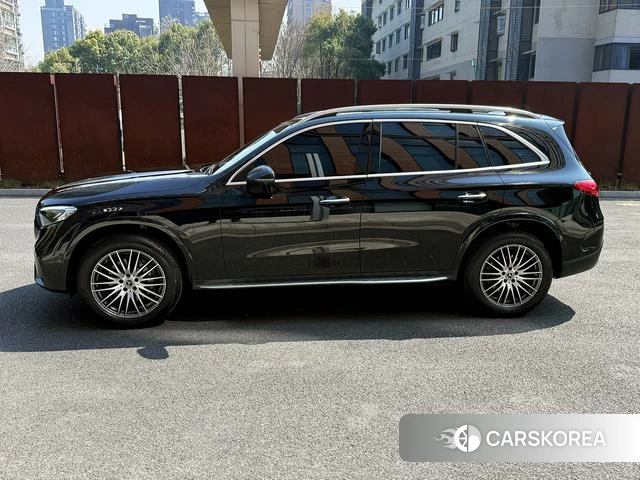 Mercedes-Benz GLC 2024 Черный из Китая, фото 6