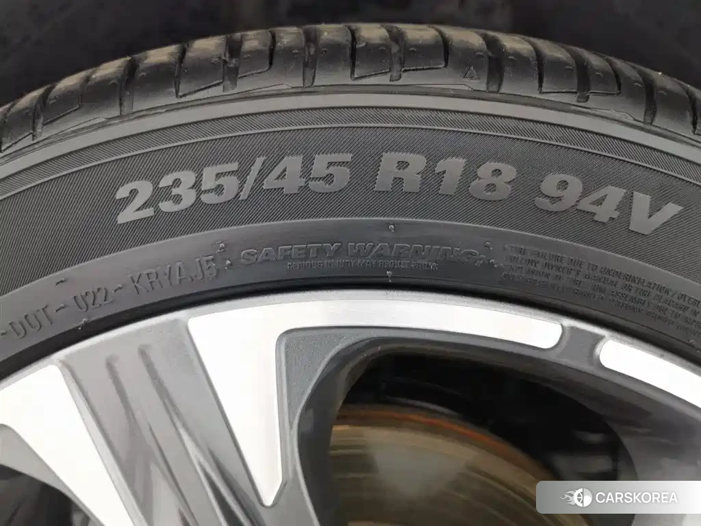 Kia K5 2022 Белый из Китая, фото 6