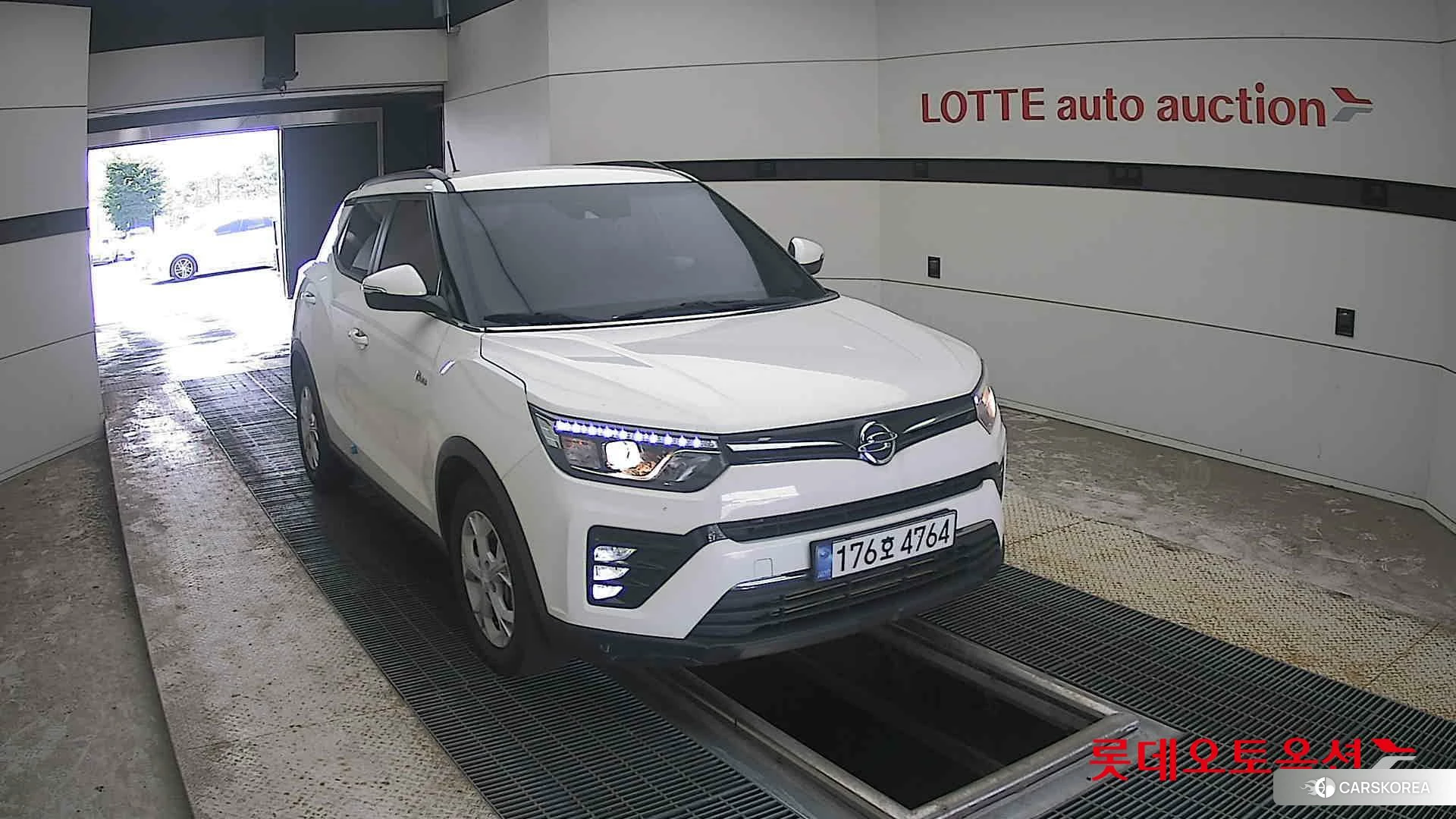 SsangYong Tivoli 2022 Grand White из Кореи, фото 6