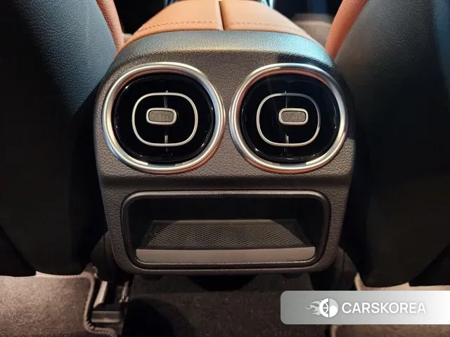 Mercedes-Benz C-Class W206 2025 Белый из Кореи, фото 6