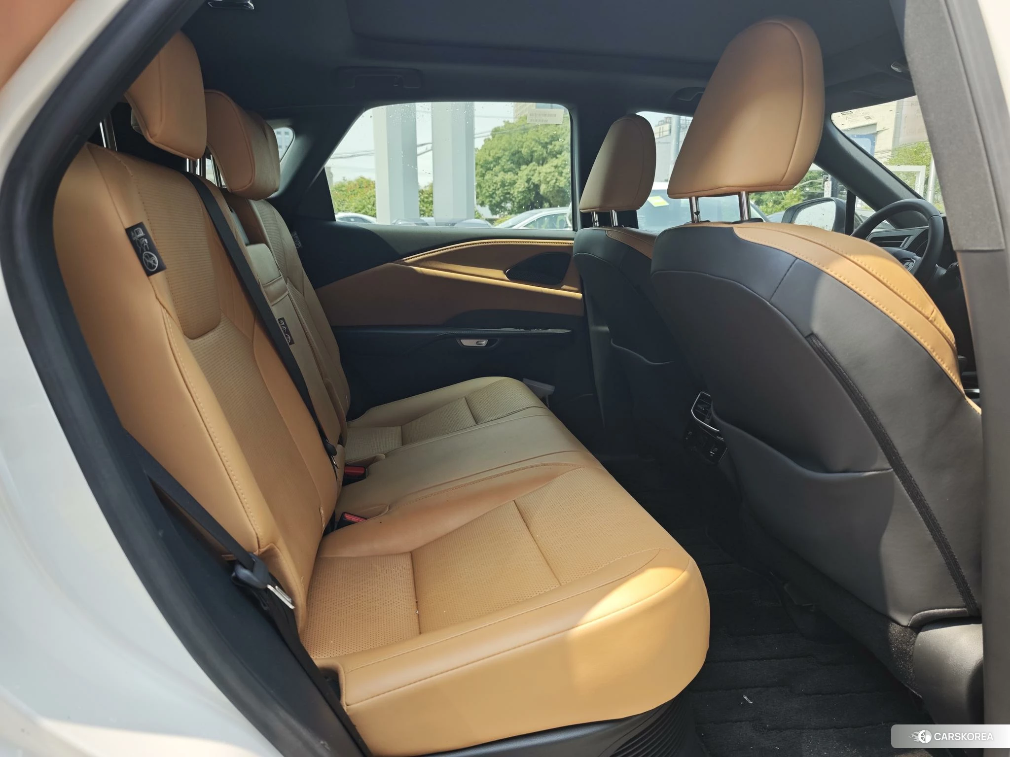 Lexus RX 2023 Белый из Китая, фото 6