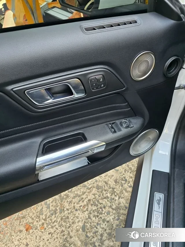 Ford Mustang 2018 Белый из Кореи, фото 6