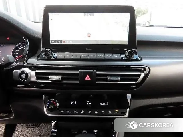 Kia Seltos 2022 Белый из Кореи, фото 6