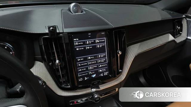 Volvo XC60 second Generation 2019 Серый из Кореи, фото 6
