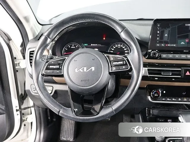 Kia Seltos 2022 Белый из Кореи, фото 6