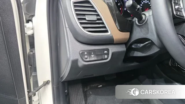 Kia Seltos 2021 Белый из Кореи, фото 6