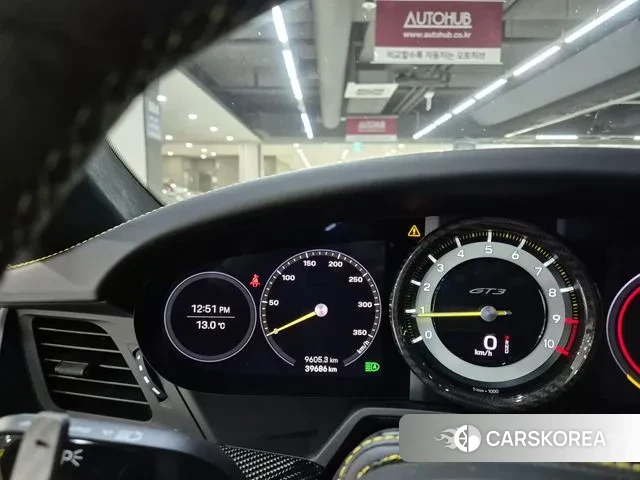 Porsche 911(992) 2021 Желтый из Кореи, фото 6